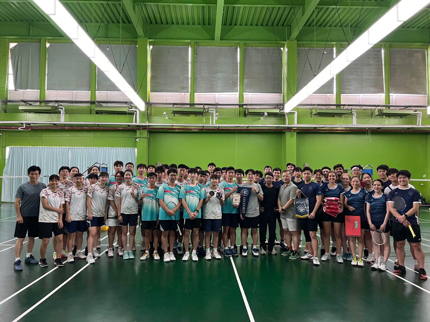 香港城市大學參訪交大羽球隊交流球技和增加比賽經驗